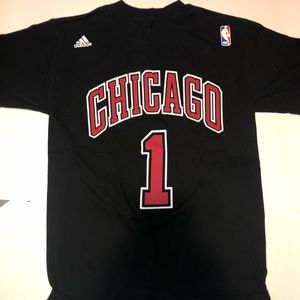 Never worn Derrick Rose Chicago bulls tee shirt